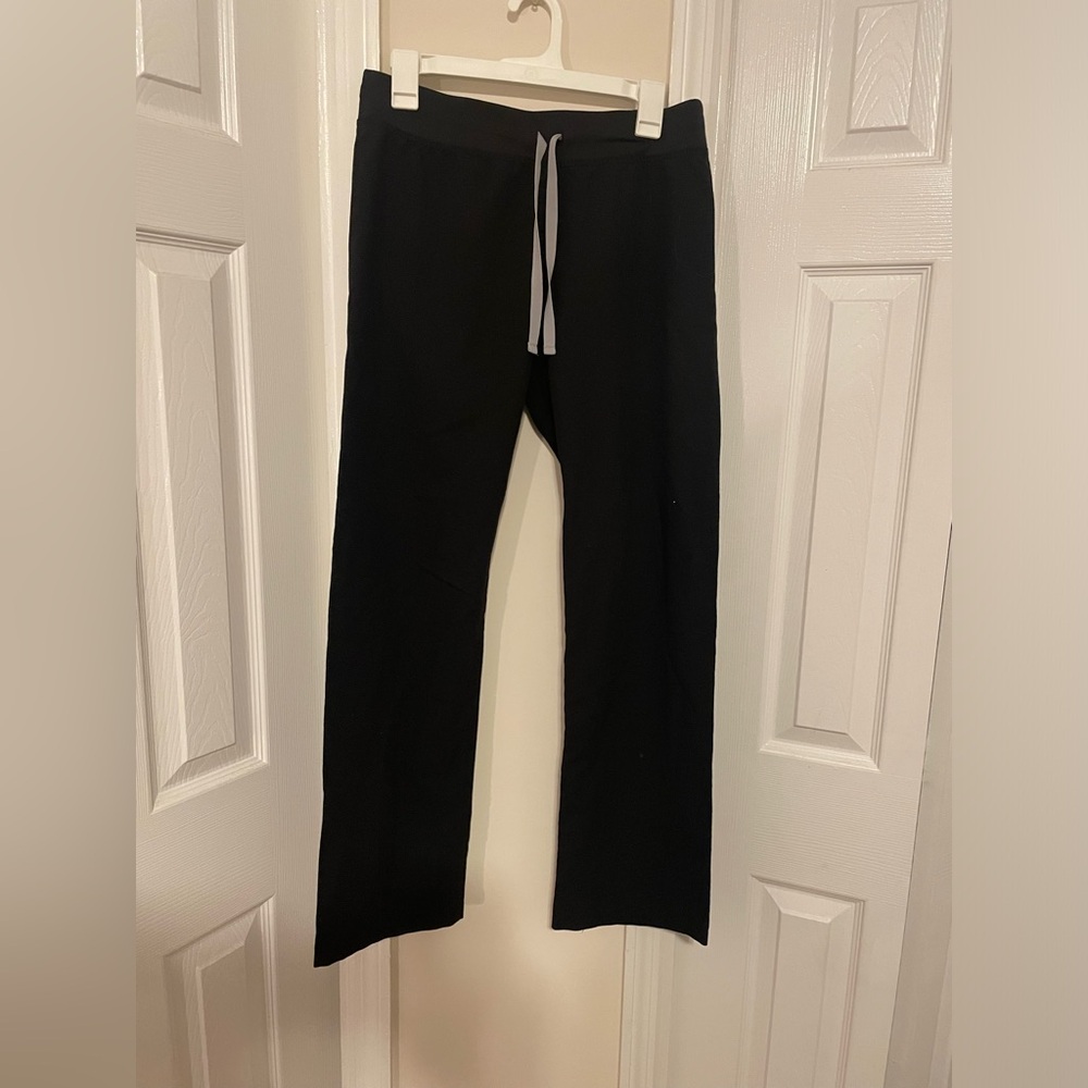 Figs scrub pants size small black